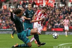 包含埃因霍温内部会议纪要流出：赛前复出首秀，荷甲使命明确，更衣室氛围转暖的词条-凯发棋牌