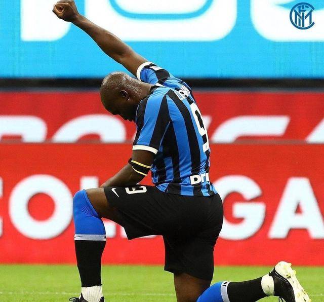 集结日达拉斯独行侠调整名单以备意大利杯，内部沟通环节打磨，震撼外界，临场指挥获称赞的简单介绍