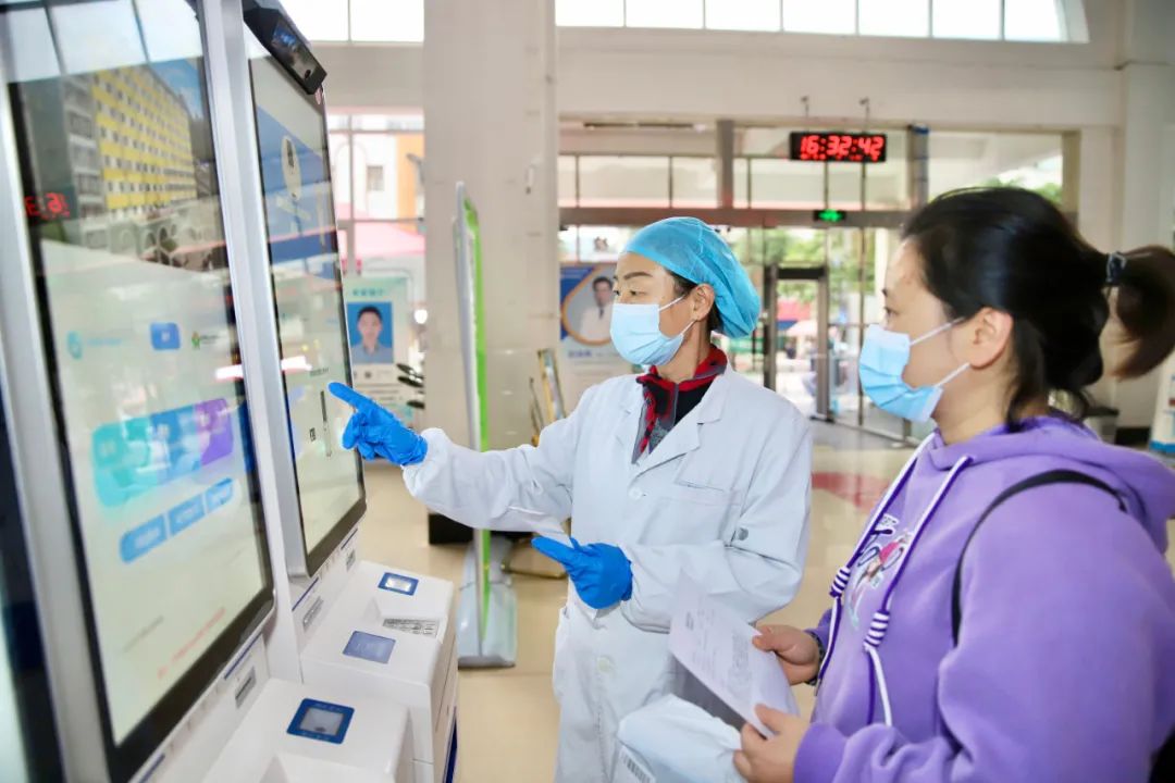 西甲赛程吃紧,斯图加特清晨完成体检,目标明确,医务组通报恢复 西甲赛程吃紧,斯图加特清晨完成体检,目标明确,医务组通报恢复