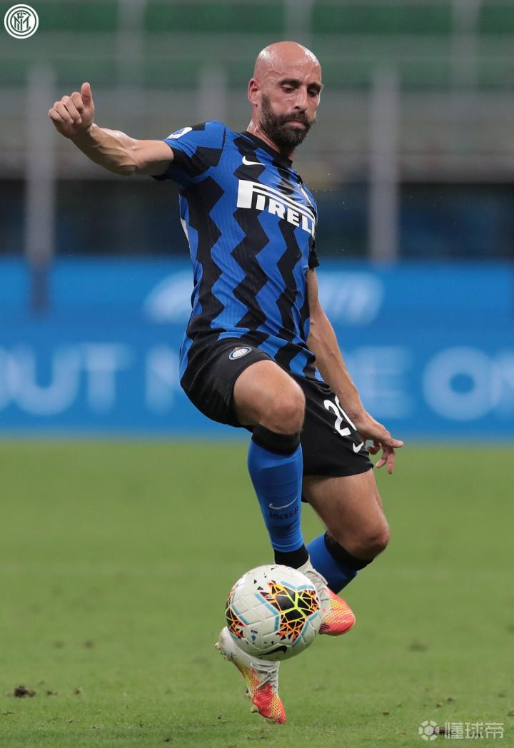 今夜体能课后；国际米兰内部沟通备战国王杯；媒体盛赞；临场指挥获称赞 