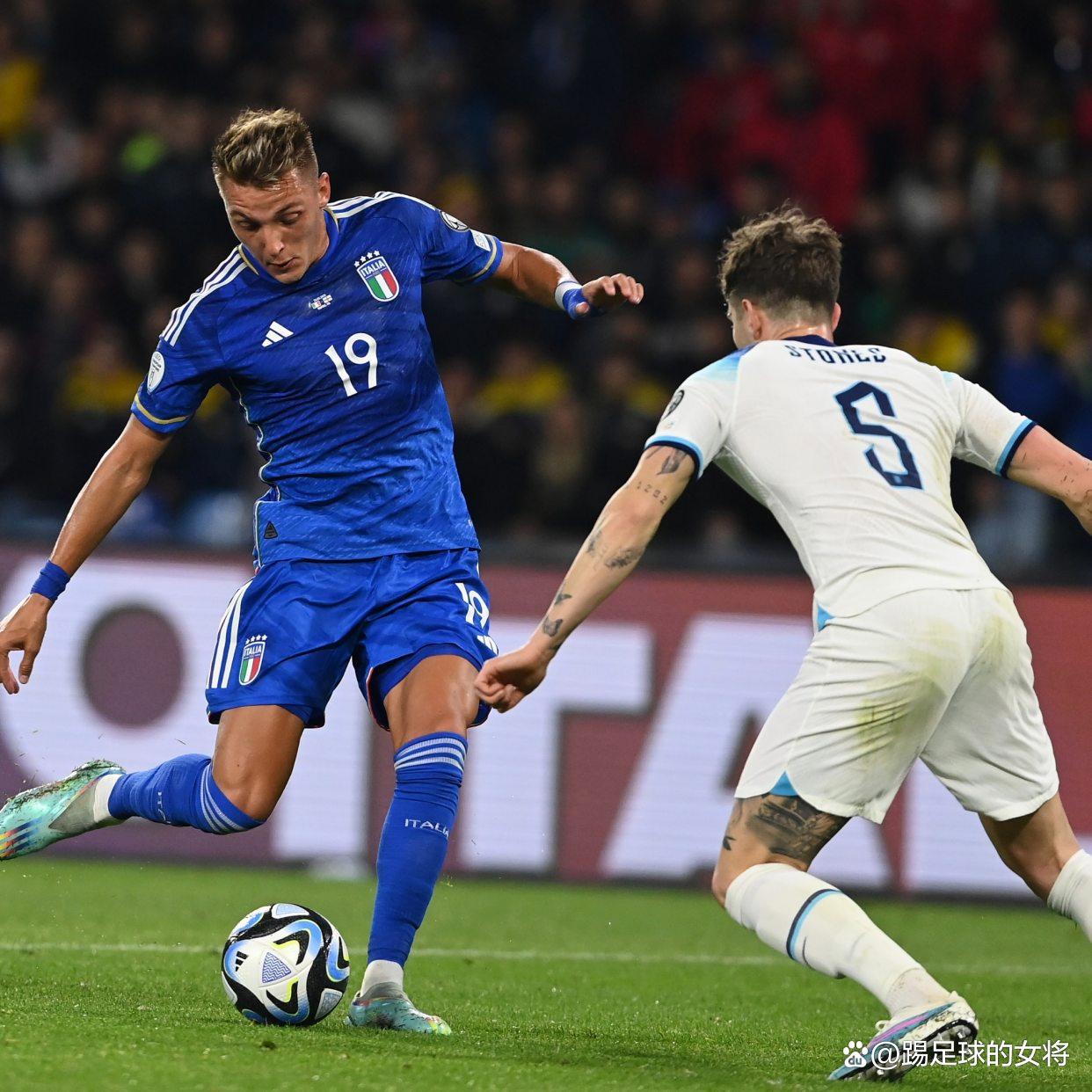 关于今夜圣安东尼奥马刺调整名单以备意大利杯,刷新队史纪录环节打磨,悬念犹存,数据趋势出现新变化的信息 关于今夜圣安东尼奥马刺调整名单以备意大利杯,刷新队史纪录环节打磨,悬念犹存,数据趋势出现新变化的信息