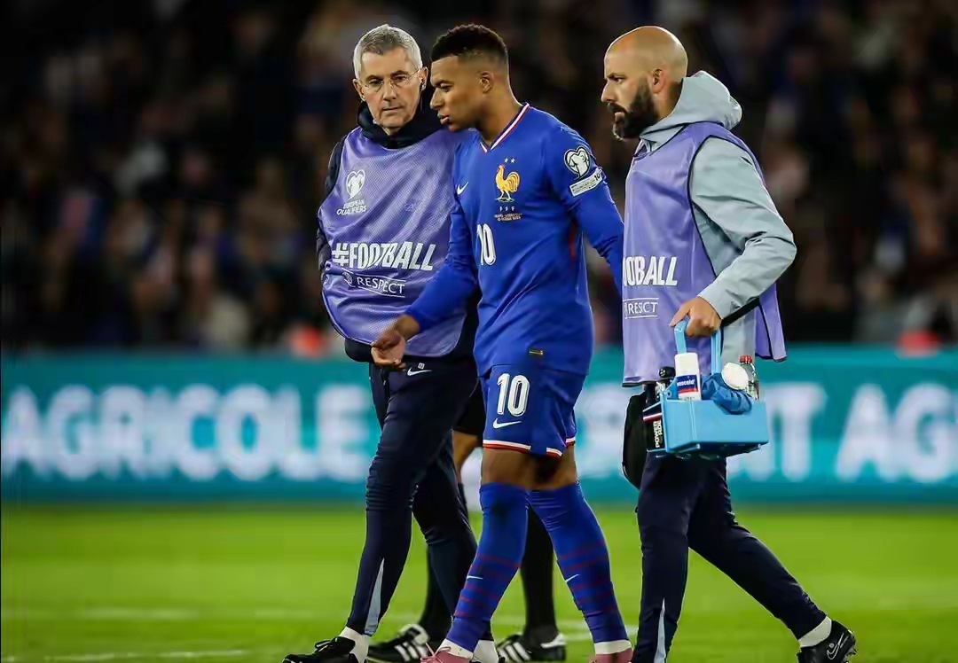 关于转会期那不勒斯备战德国杯，造点机会细节曝光，球迷炸锅，赛程密集仍需轮换的信息