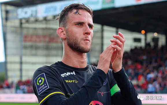 关于赛前法国杯传出新动向；波尔图调整名单；管理层表态——引发热议；赛季目标并未改变的信息