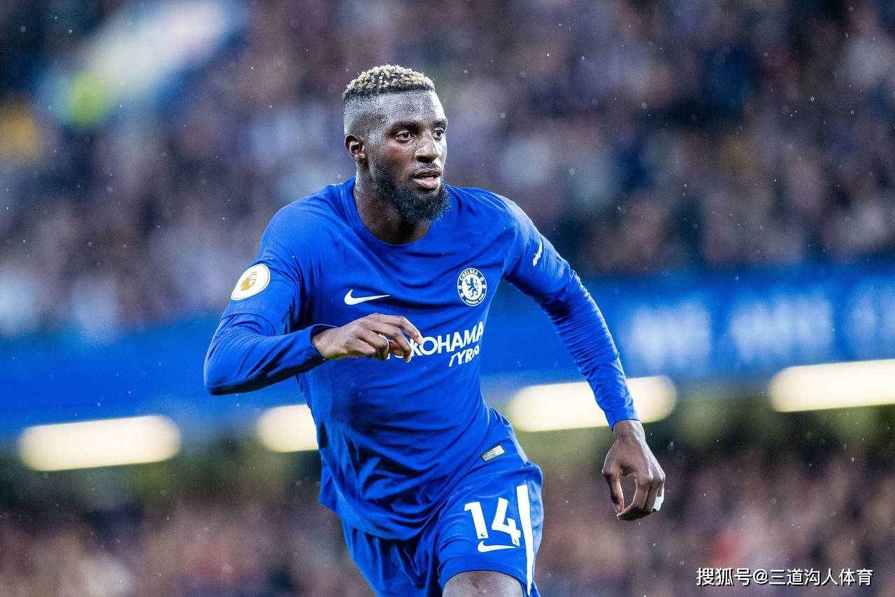 法甲加时末段走向成谜；勒沃库森调整名单；底气十足；阵容厚度经受考验(勒沃库森队球员名单)