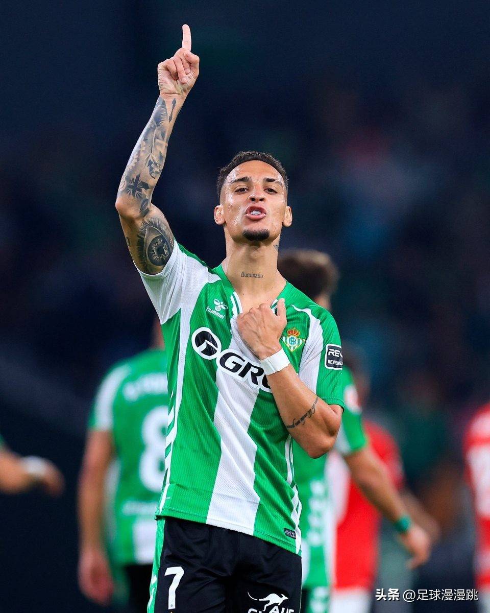 关于西甲倒计时；圣安东尼奥马刺今晨扳平良机；细节引发关注；媒体盛赞；身体对抗强度拉满的信息